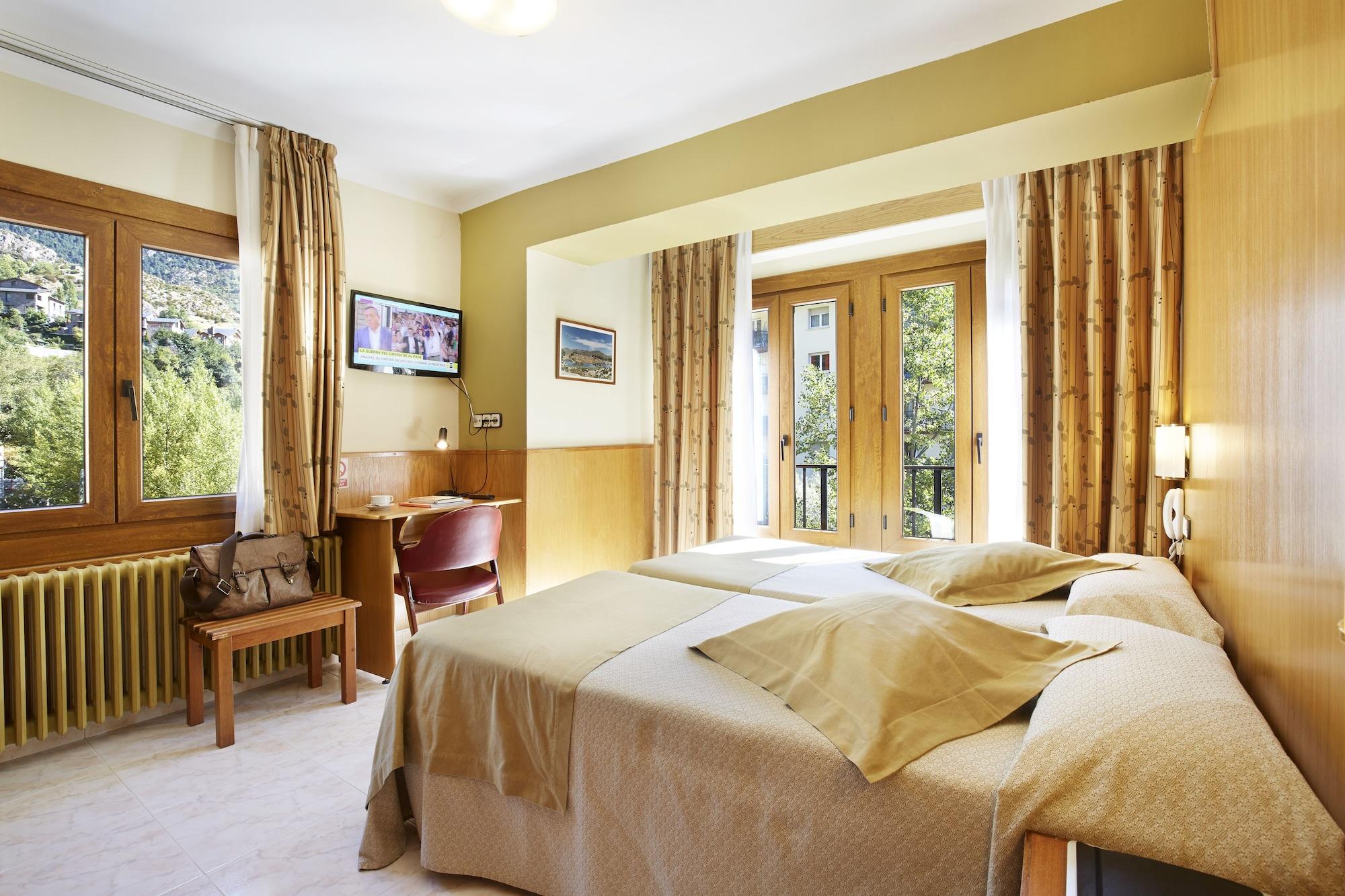 Hotel Univers Енкамп Екстериор снимка