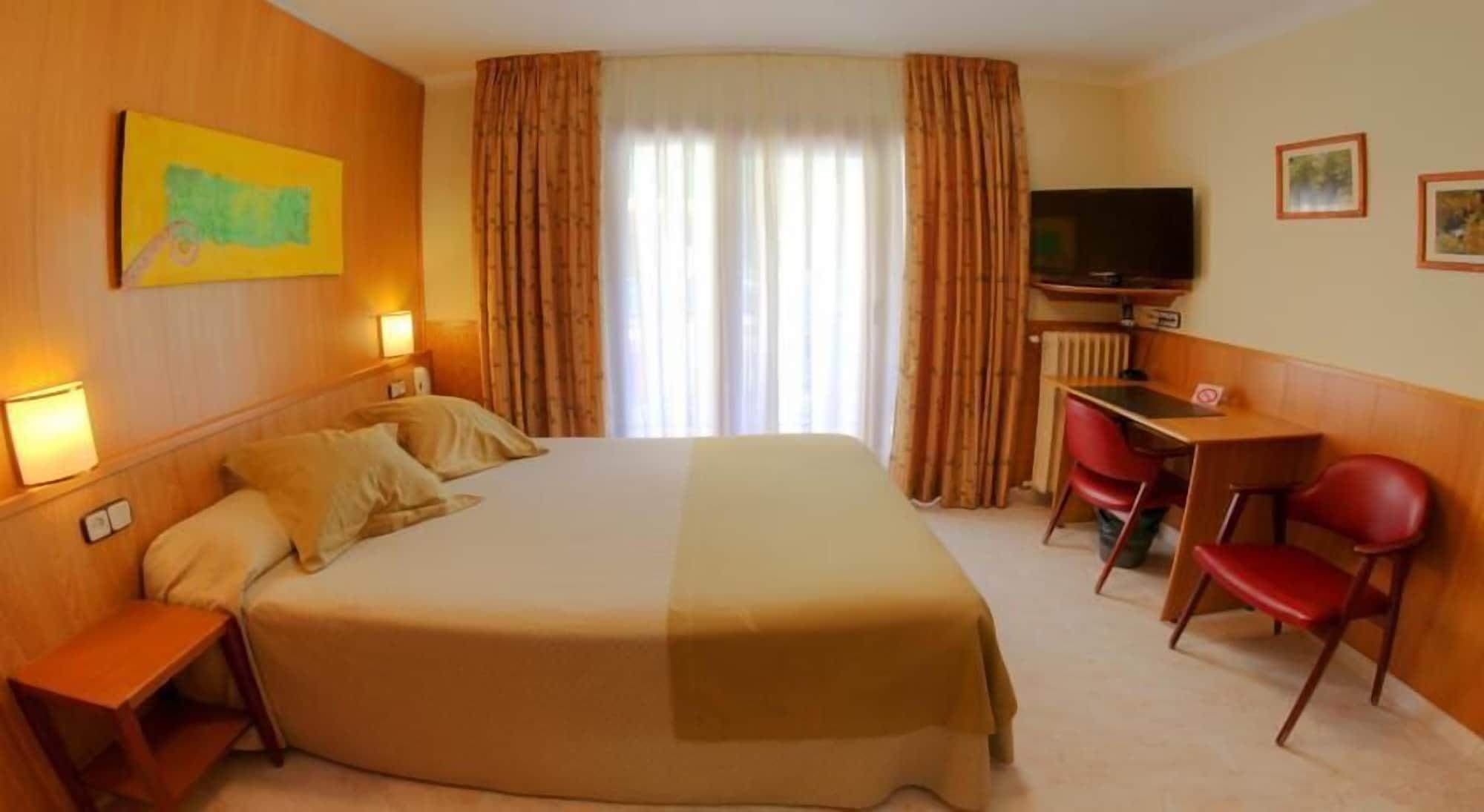 Hotel Univers Енкамп Екстериор снимка