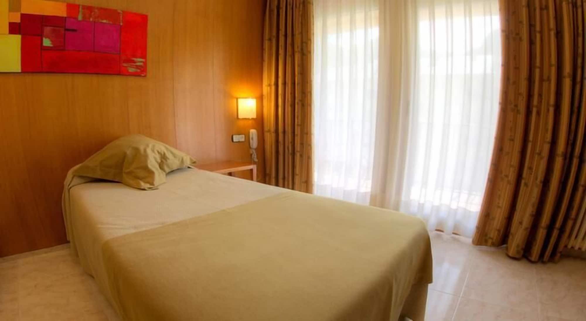 Hotel Univers Енкамп Екстериор снимка