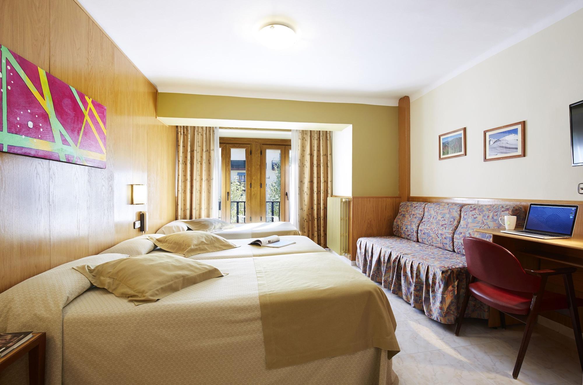 Hotel Univers Енкамп Екстериор снимка