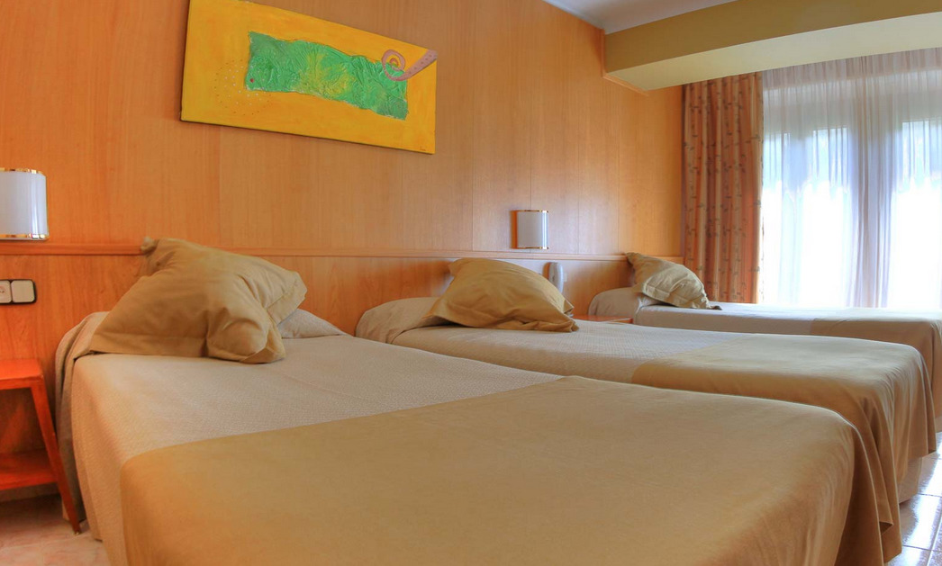 Hotel Univers Енкамп Екстериор снимка