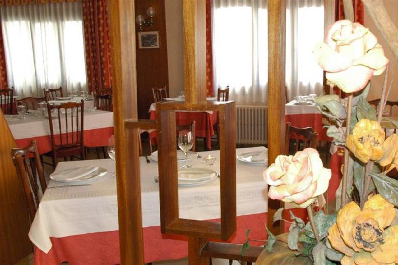 Hotel Univers Енкамп Екстериор снимка