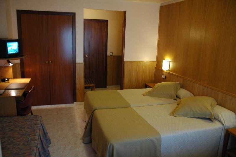 Hotel Univers Енкамп Екстериор снимка